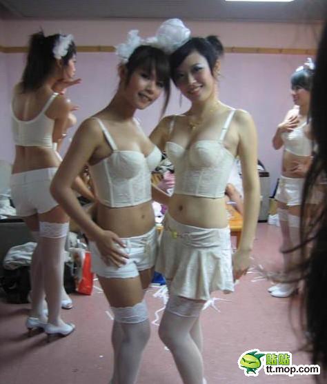 �ݳ���̨������Ů ̫�����˰ɣ�