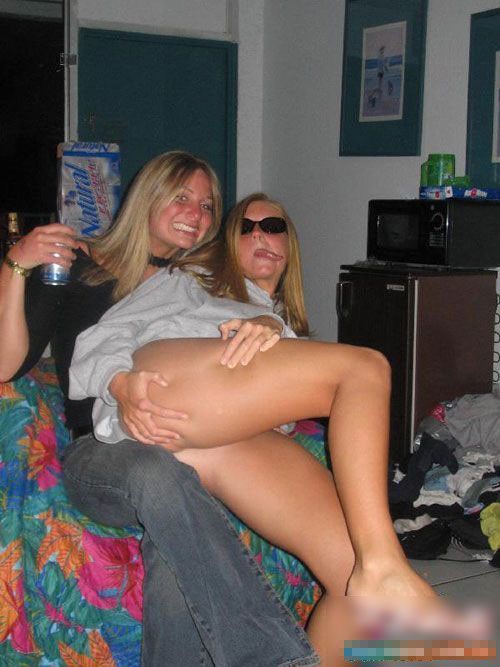 ���ľ���Ů��̻��¶�鶷��ͼ��(��ͼ)