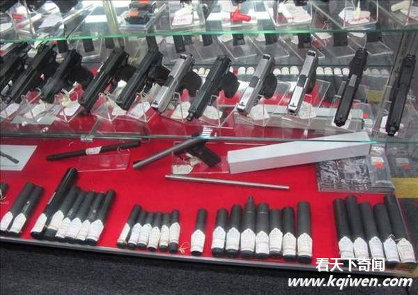 ʵ���������𾪵�����ǹе���� ����������ȫ(��ͼ52P)